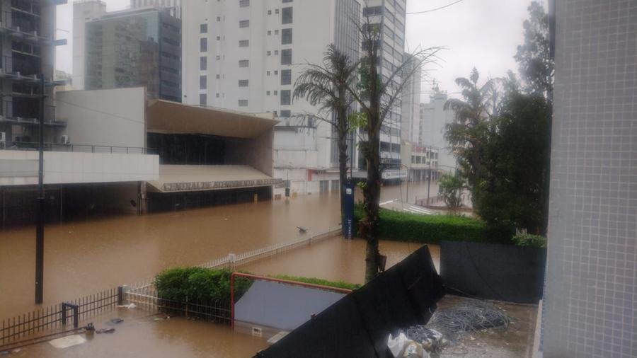 Fachada do edif&iacute;cio Mal. Trompowski no Centro Hist&oacute;rico