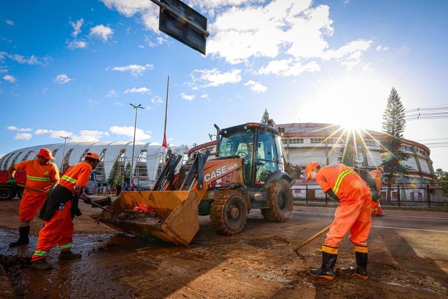 As atividades ser&atilde;o iniciadas pelas avenidas de maior circula&ccedil;&atilde;o, visando melhorar o fluxo do tr&acirc;nsito