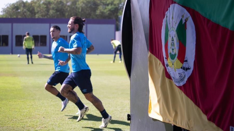 Jogadores iniciaram os treinos nesta sexta-feira em S&atilde;o Paulo