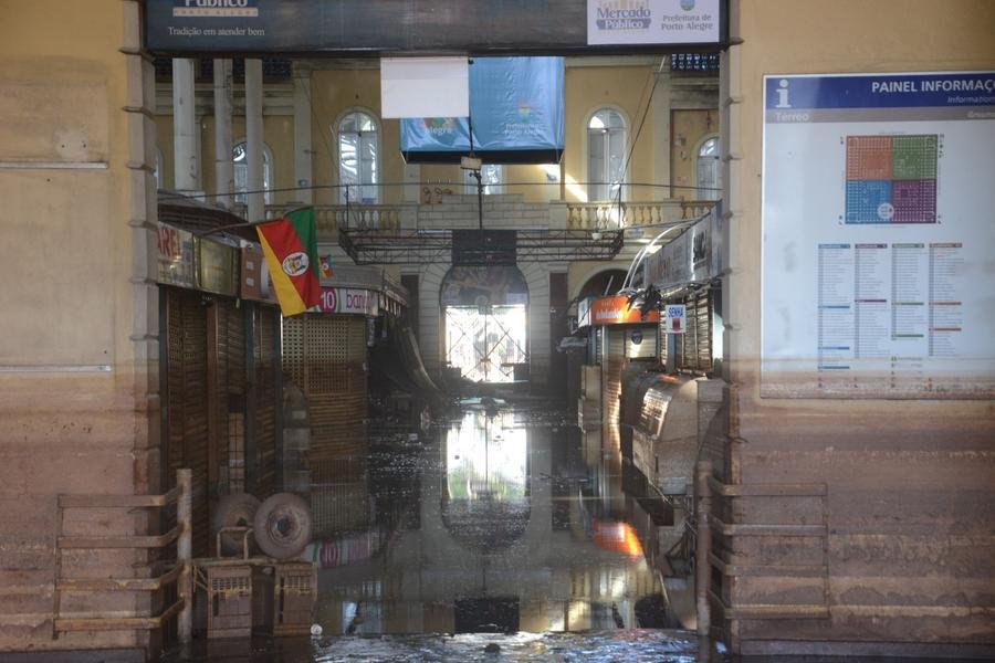 For&ccedil;a tarefa deve demorar cinco dias para terminar a limpeza