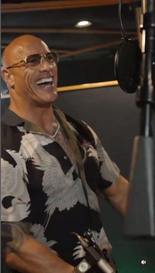 Ator Dwayne Johnson recebeu felicita&ccedil;&otilde;es pelo seu anivers&aacute;rio