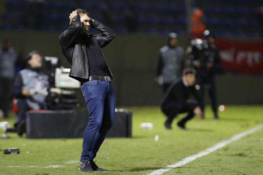 Treinador argentino afirmou que atletas e comiss&atilde;o t&eacute;cnica monitoram n&iacute;vel de eleva&ccedil;&atilde;o do Gua&iacute;ba
