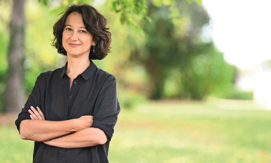 Barbery tem seis romances publicados, todos existencialistas