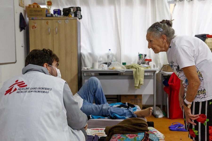 400 pessoas est&atilde;o alojadas na Escola Municipal de Ensino Fundamental Paulo Freire vindas de diversos bairros da cidade