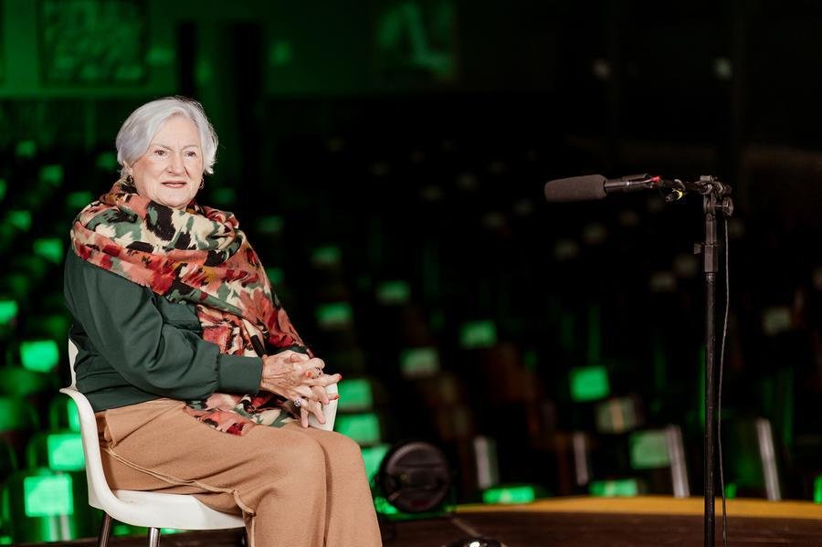 Glenda Viezzer no document&aacute;rio "A Hist&oacute;ria do Teatro de Canela"