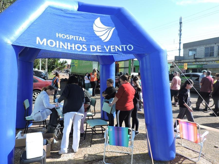 Foram distribu&iacute;dos 27 mil litros de &aacute;gua pot&aacute;vel para popula&ccedil;&atilde;o atingida