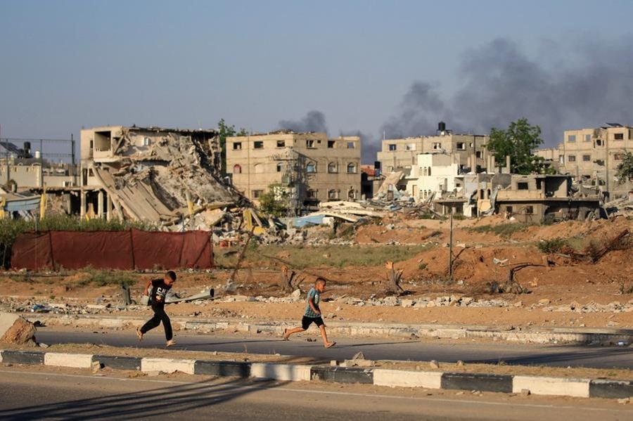 Gaza segue sob intensos bombardeios