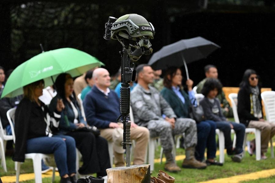 Equipes de resgate foram homenageadas