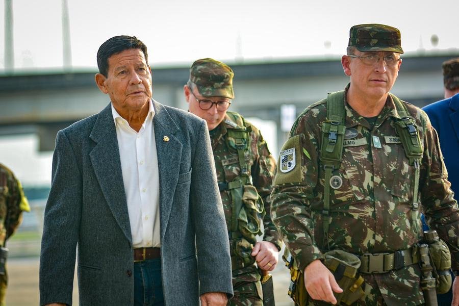 "A ida de condenados e investigados pelos atos de 8 de janeiro para a Argentina mostra t&atilde;o somente que essas pessoas n&atilde;o mais confiam na Justi&ccedil;a brasileira", declarou Mour&atilde;o