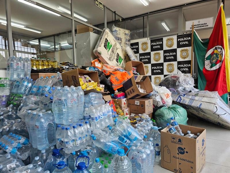 Suspeitos teriam desviado mais de R$ 50 mil em donativos