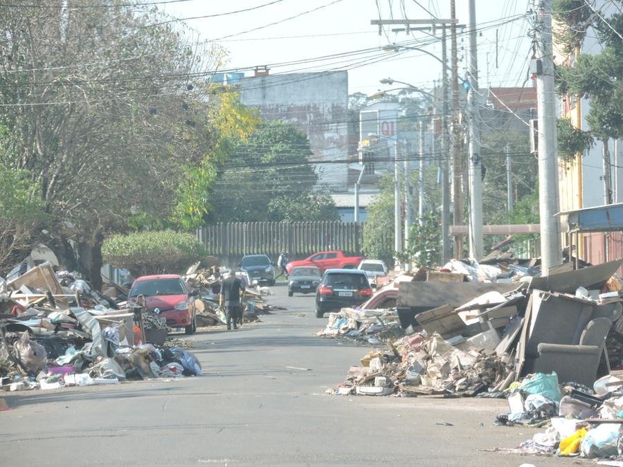 At&eacute; o momento foram retiradas das ruas 8.656 cargas de res&iacute;duos