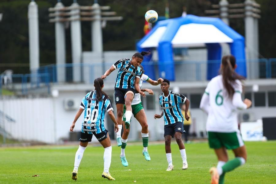 Equipe ga&uacute;cha vem de dois empates consecutivos
