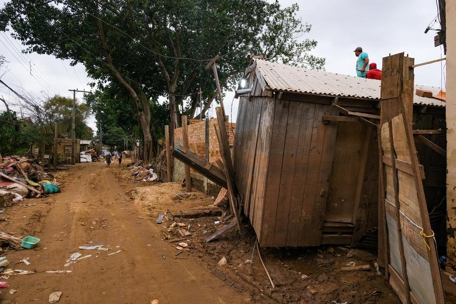 Reconstru&ccedil;&atilde;o na Ilha Marinheiros segue por parte dos moradores