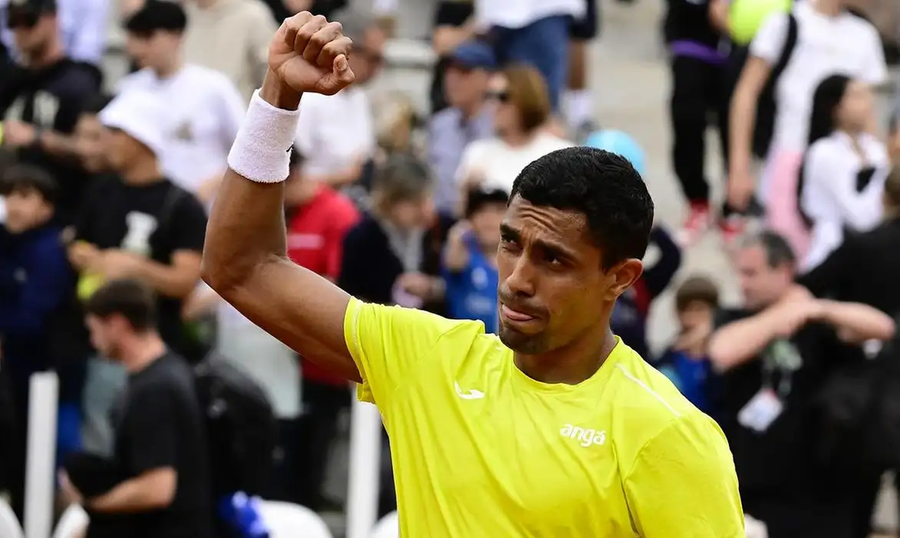 Monteiro herdou a vaga ol&iacute;mpica que pertencia ao argentino Facundo Diaz Acosta, o vencedor do torneio de simples em Santiago