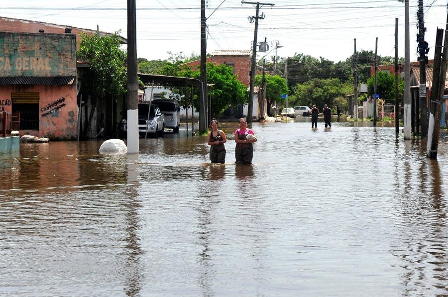 Processo de rea&ccedil;&atilde;o &agrave;s enchentes adiou articula&ccedil;&otilde;es envolvendo o processo eleitoral