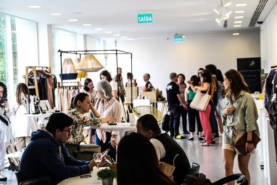 Mostra vai reunir designers ga&uacute;chos das &aacute;reas de decora&ccedil;&atilde;o, mobili&aacute;rio, moda, joalheria, brinquedos e utilit&aacute;rios em geral