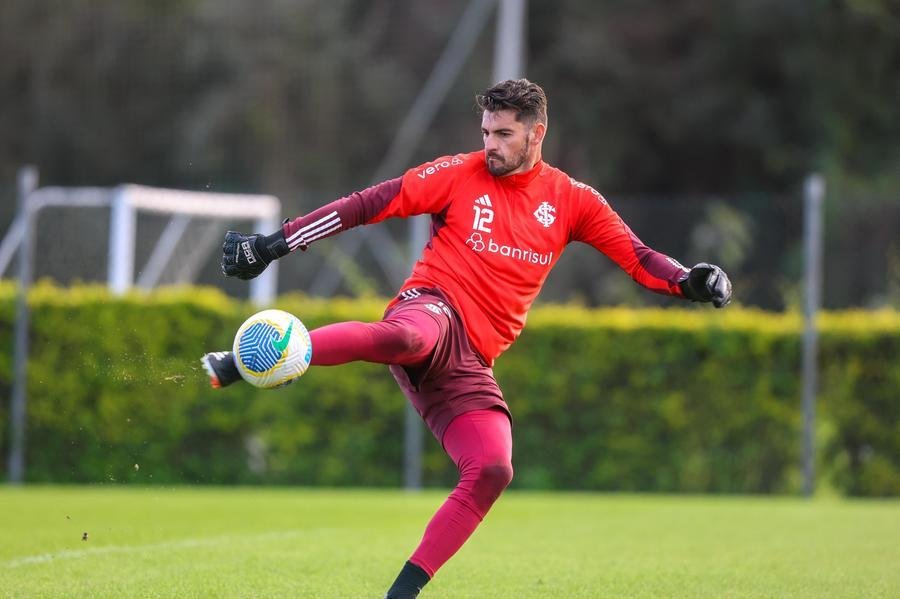Goleiro Fabr&iacute;cio tem seis jogos e apenas dois gols sofridos pelo Inter