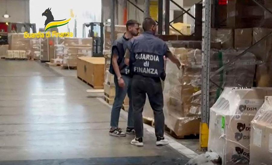 It&aacute;lia anuncia apreens&atilde;o de drogas sint&eacute;ticas avaliadas em mais de R$ 3,7 bilh&otilde;es