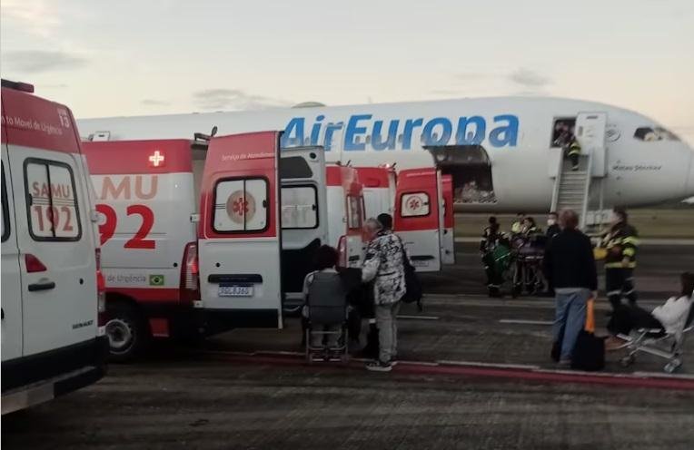 Avi&atilde;o teve que pousar por conta de turbul&ecirc;ncia