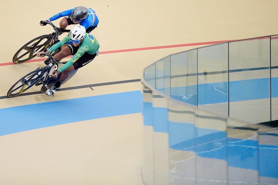 Disputas no ciclismo de pista s&atilde;o divididas em seis categorias