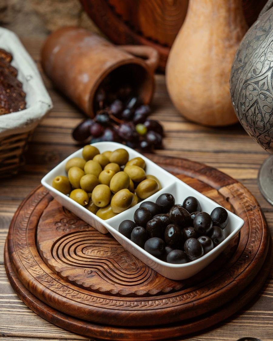 Azeite de oliva &eacute; produzido a partir de cultivo de azeitonas