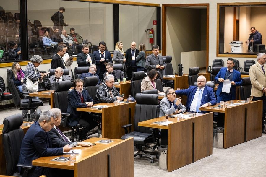 Recesso dos vereadores de Porto Alegre coincidir&aacute; com o per&iacute;odo das conven&ccedil;&otilde;es partid&aacute;rias