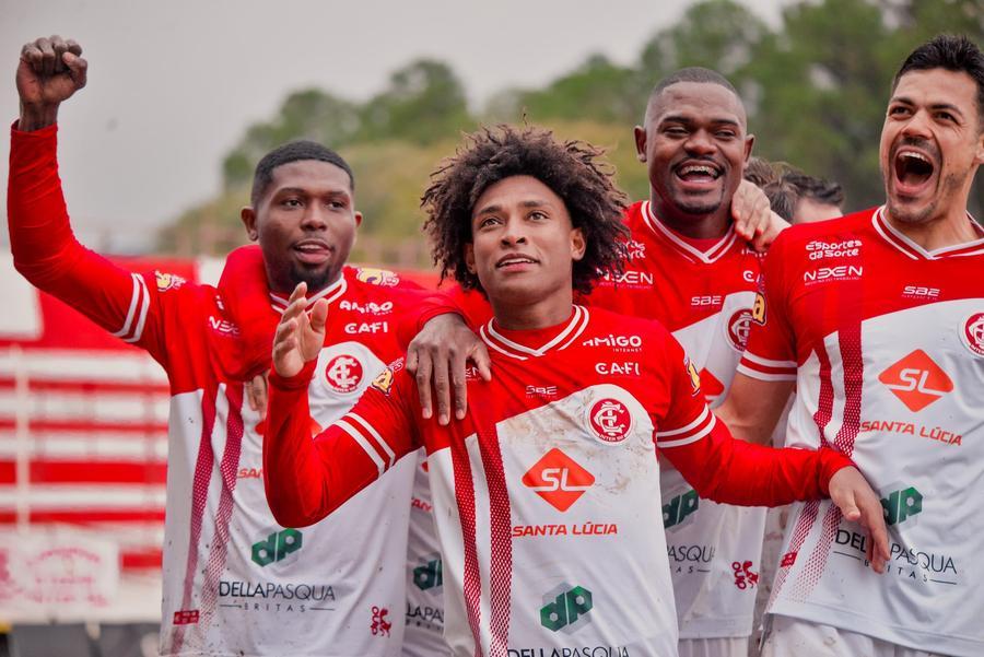 Inter-SM estreia nas quartas de final fora de casa, contra o Veran&oacute;polis