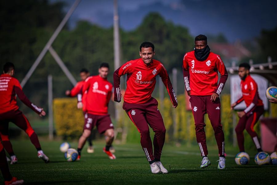 Alan Patrick &eacute; aus&ecirc;ncia por suspens&atilde;o no Brasileir&atilde;o