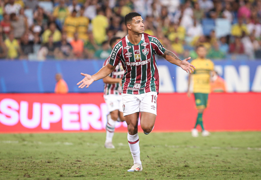 Jovem da base mostrou estrela