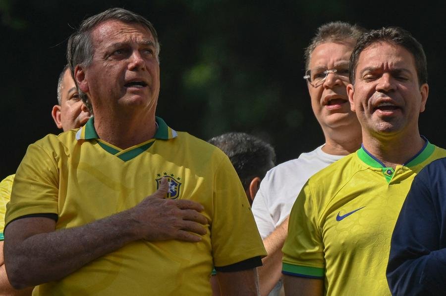 Jair Bolsonaro vai ao Rio Grande do Sul e deve oficializar vice de prefeito de Porto Alegre