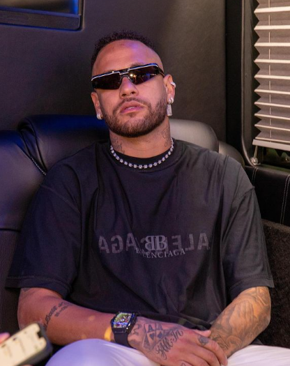 Neymar tem tr&ecirc;s filhos, a mais nova sendo Helena, que nasceu em 3 de julho