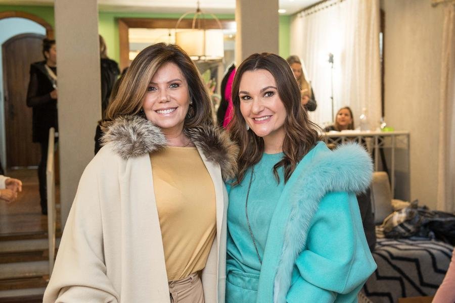 Simone Zanella foi comemorar com a amiga Luciana Guindani o anivers&aacute;rio dela e conhecer a nova cole&ccedil;&atilde;o de joias