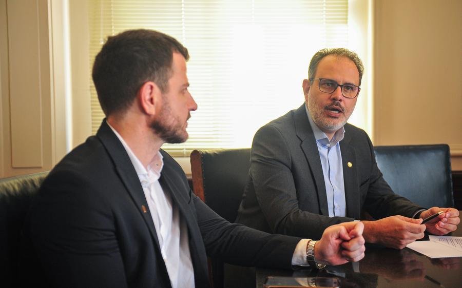 Bremm e Gomes participaram nesta ter&ccedil;a de evento da Associa&ccedil;&atilde;o Comercial de Porto Alegre