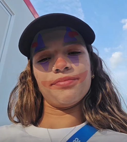 Rayssa Leal utilizou um filtro de palha&ccedil;o nas redes sociais para reclamar do atraso