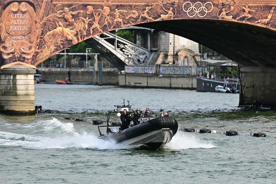 Abertura dos Jogos obrigou o fechamento o rio Sena para navega&ccedil;&atilde;o por v&aacute;rios dias