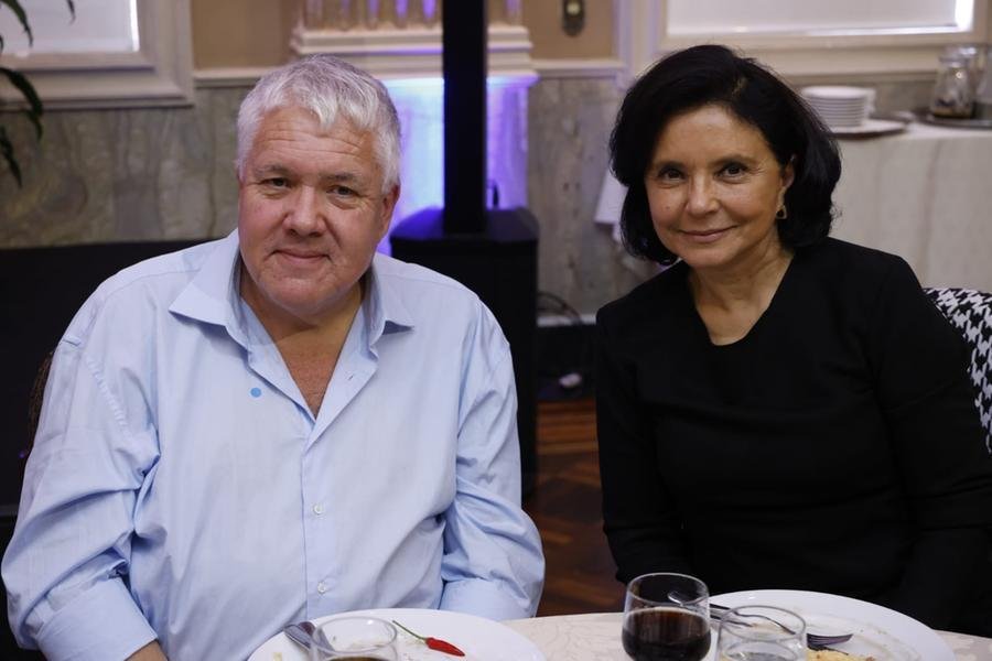 Eug&ecirc;nio Corr&ecirc;a e Rosani Pereira prestigiaram o MeuPOA da Associa&ccedil;&atilde;o Comercial de Porto Alegre