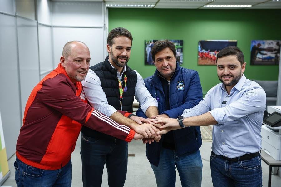 Dirigentes da dupla estiveram juntos antes das enchentes