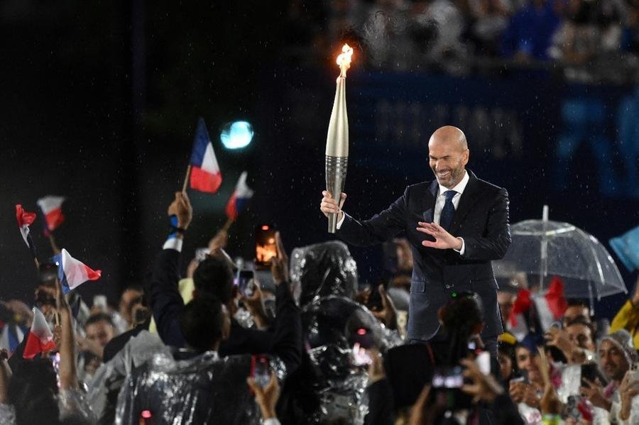 Zidane &eacute; o favorito para suceder Dechamps