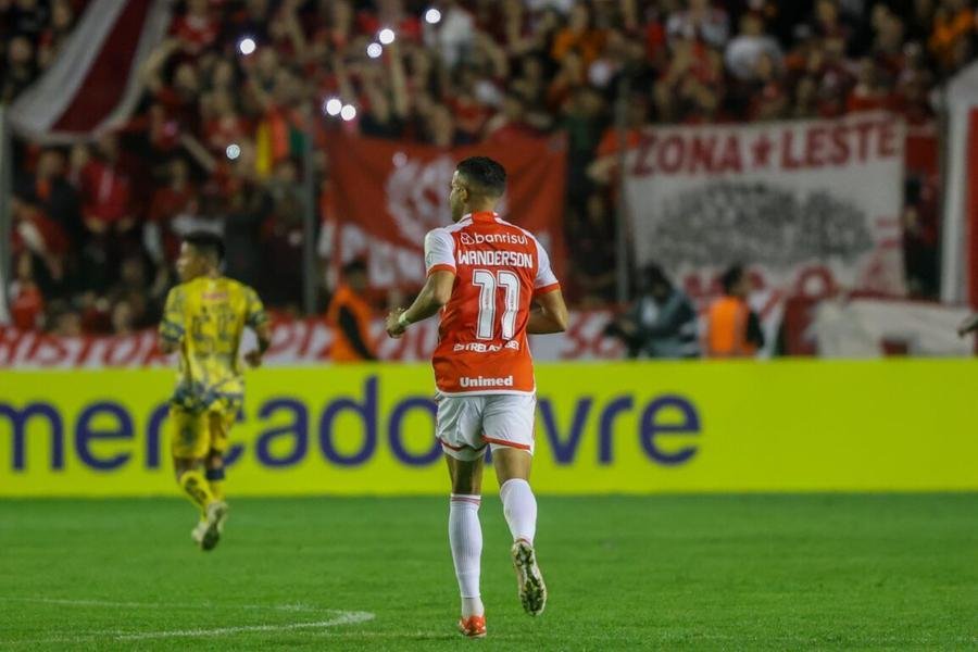 Wanderson deve ser refor&ccedil;o ofensivo