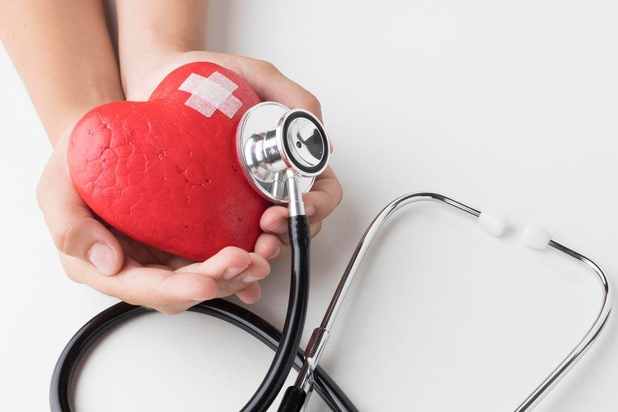 Cuidados com a sa&uacute;de f&iacute;sica e bons h&aacute;bitos alimentares podem ajudar a diminuir riscos de doen&ccedil;as cardiovasculares