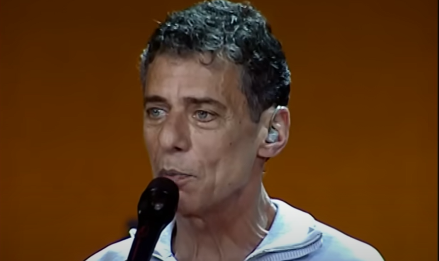 Internautas brincaram com o trecho da m&uacute;sica que foi composta por Chico Buarque em cima de uma melodia que Sivuca tinha feito ainda na inf&acirc;ncia.