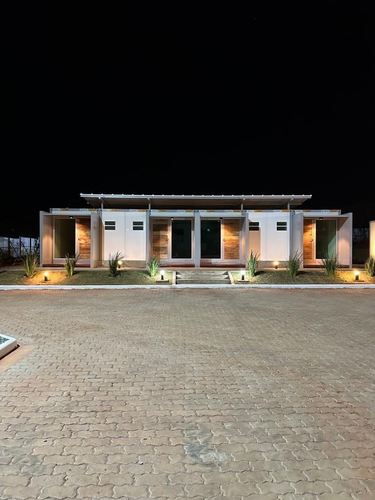 Est&atilde;o sendo constru&iacute;das casas para uso permanente ou tempor&aacute;rio