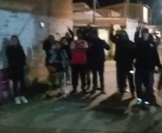 Traficantes de S&atilde;o Leopoldo surgem em v&iacute;deo na Restinga, no extremo Sul de Porto Alegre