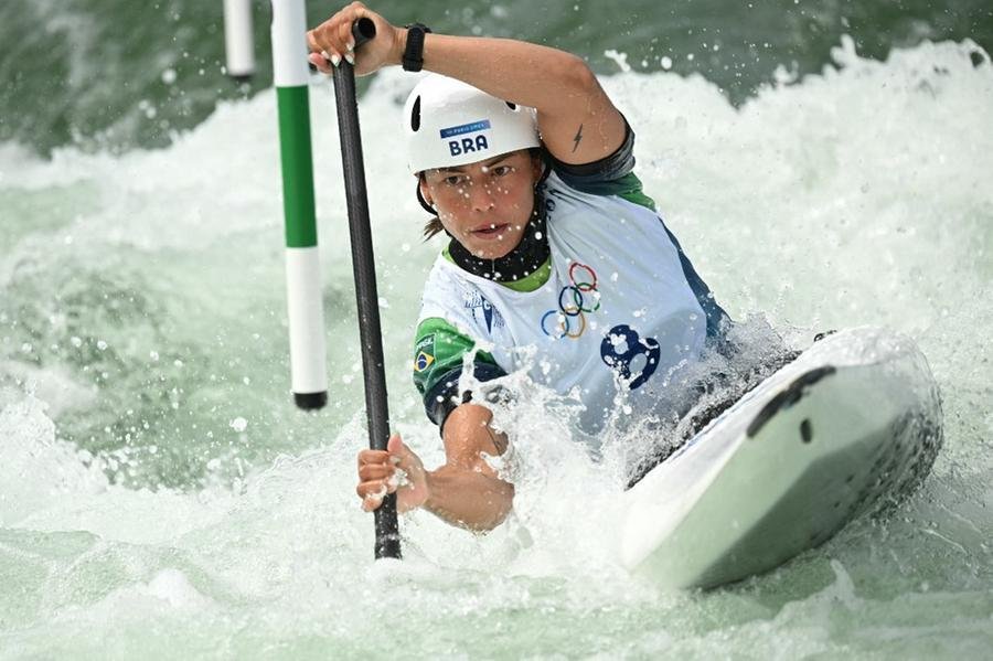 Cano&iacute;sta brasileira disputou de 12 provas em dez dias