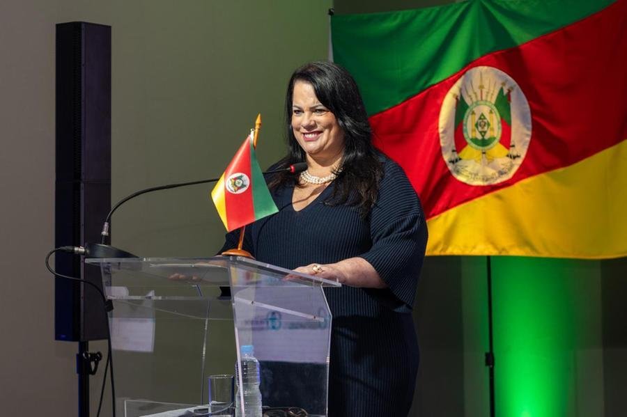 T&acirc;nia Costa &eacute; presidente e idealizadora do F&oacute;rum Mulher Empreendedora Ga&uacute;cha