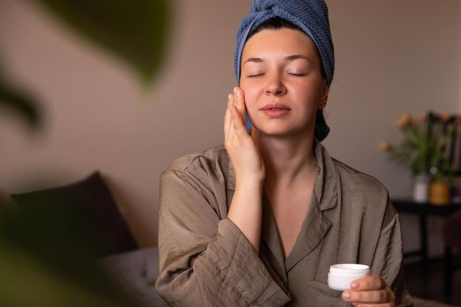 Vitamina C &eacute; um dos ingredientes queridinhos para ter o efeito de filtro natural na pele
