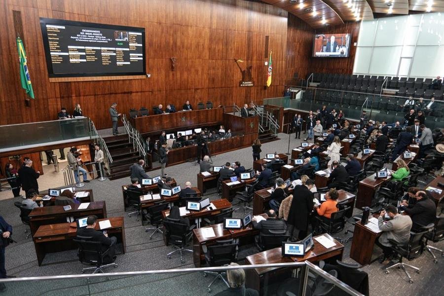 As vota&ccedil;&otilde;es em plen&aacute;rio retomam no dia 29 de outubro