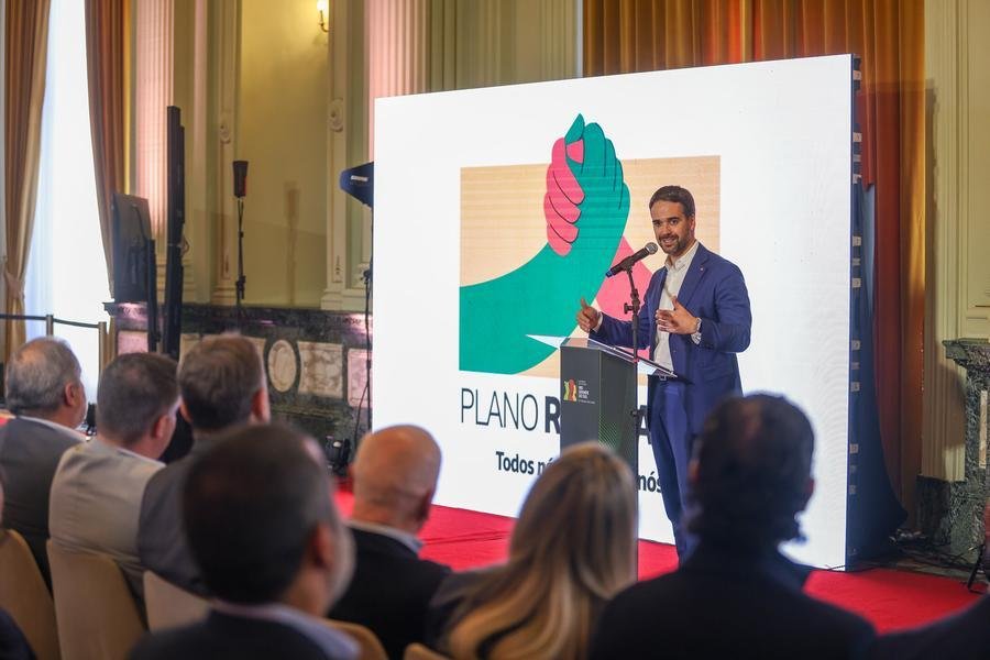 Encontro reuniu membros do conselho do Plano Rio Grande no Pal&aacute;cio Piratini