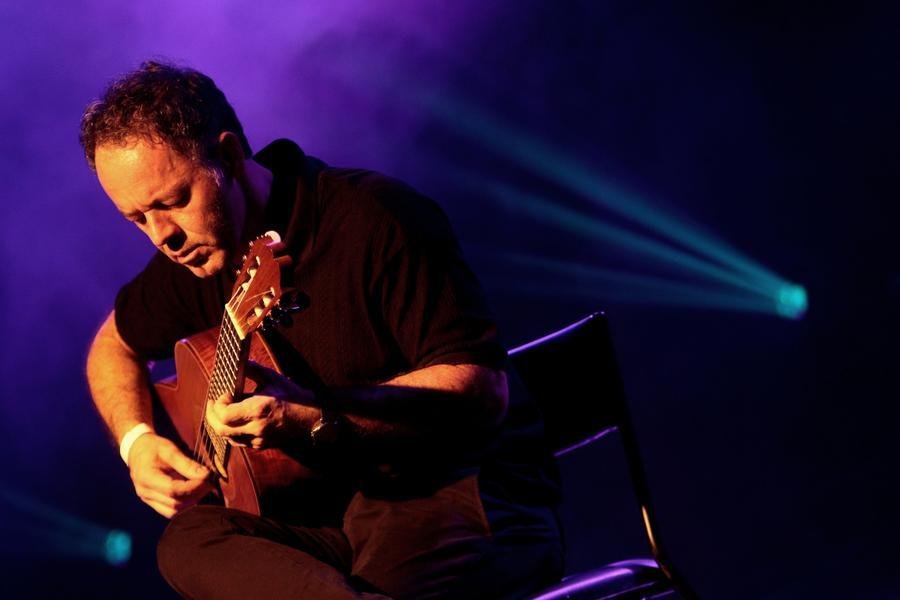 Com show gratuito, o multi-instrumentista Rodrigo revive sua inf&acirc;ncia com composi&ccedil;&otilde;es tradicionais