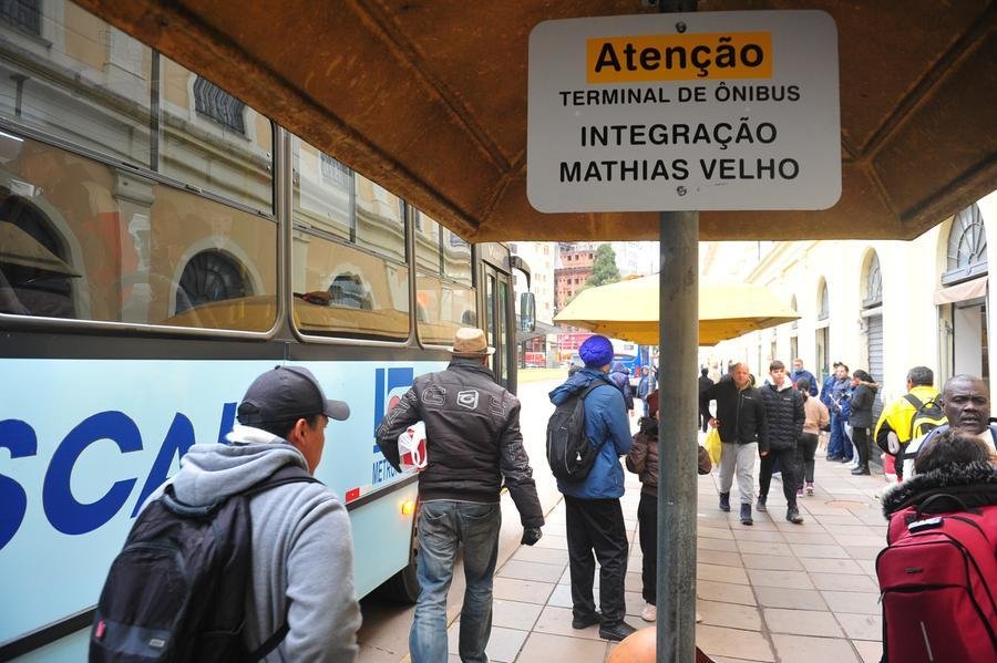 Os &ocirc;nibus estar&atilde;o Identificados como &ldquo;Opera&ccedil;&atilde;o Trilhos Humanit&aacute;rios a servi&ccedil;o da Trensurb&rdquo;